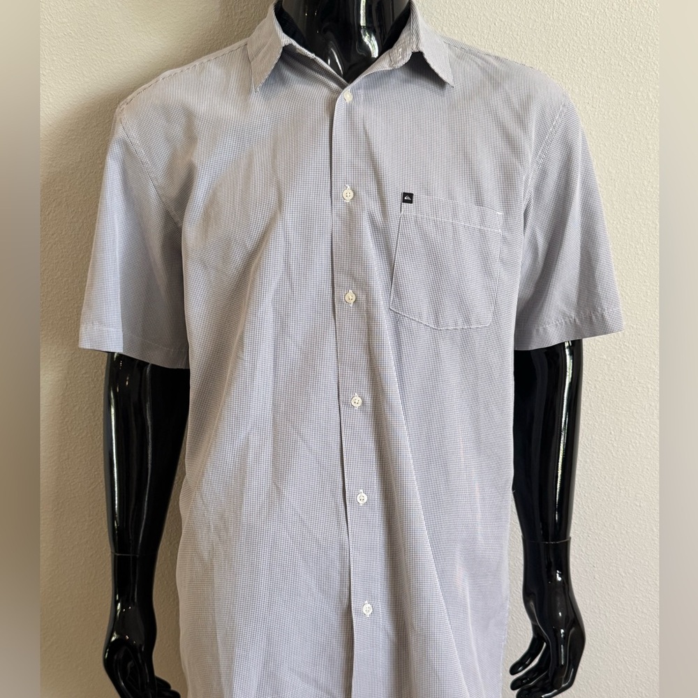 Quiksilver Light Gray Casual Button Down Shirt